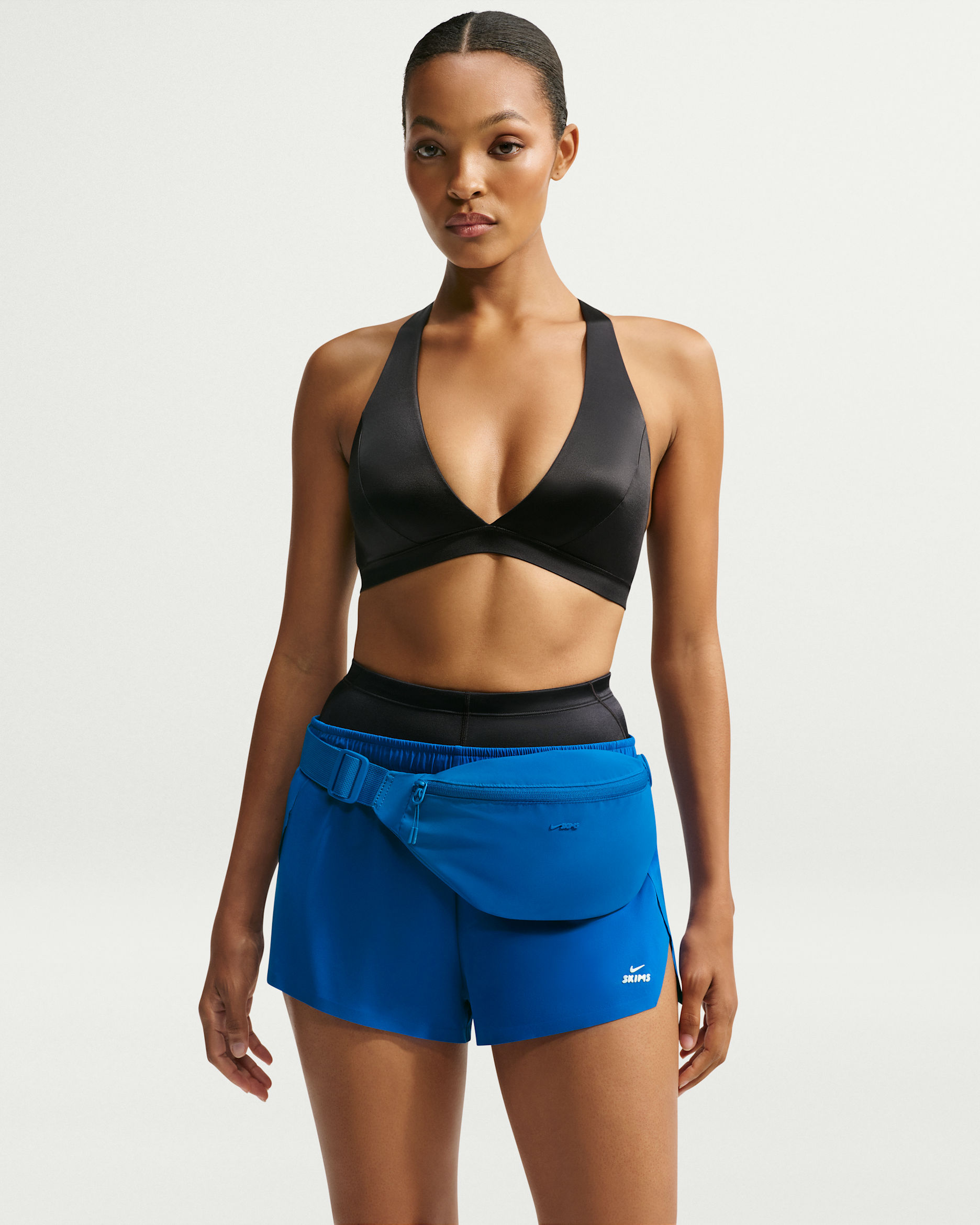NikeSKIMS Women's Fannypack. Nike.com